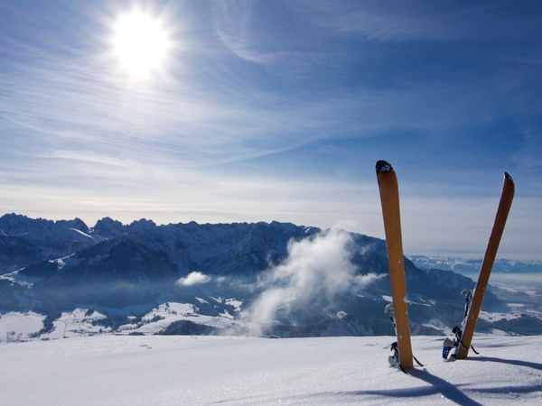 Grades 4-8 Ski Trip Form Submission and Payment Deadline